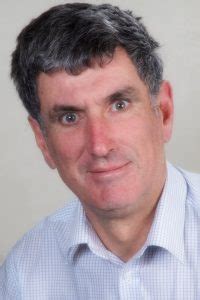 Dr André Briend